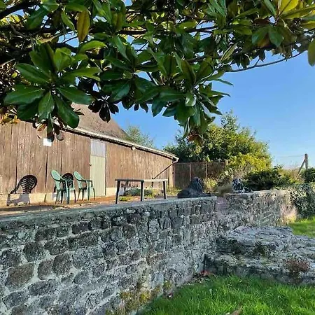 Secluded, Charming 2 Bedroom Cottage, Heated Pool
